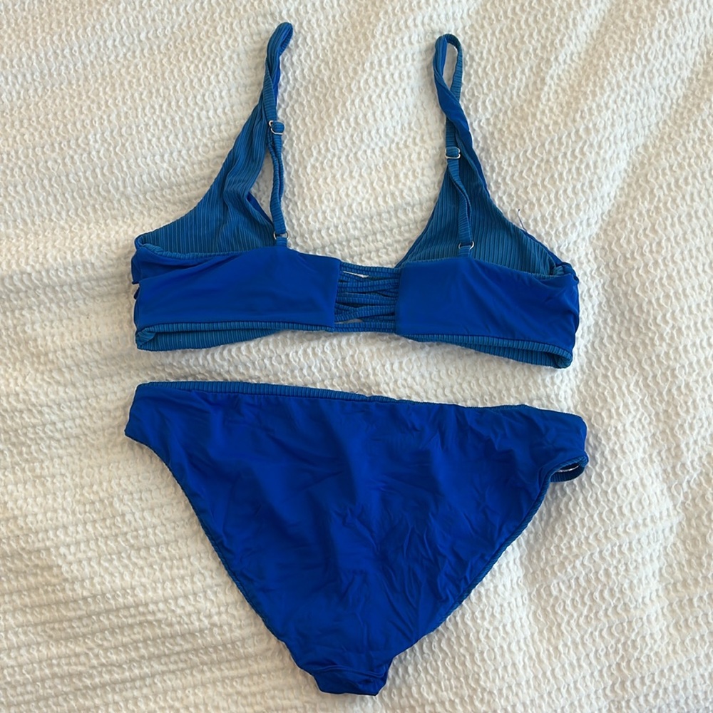 Blue bikini - Picture 4 of 4